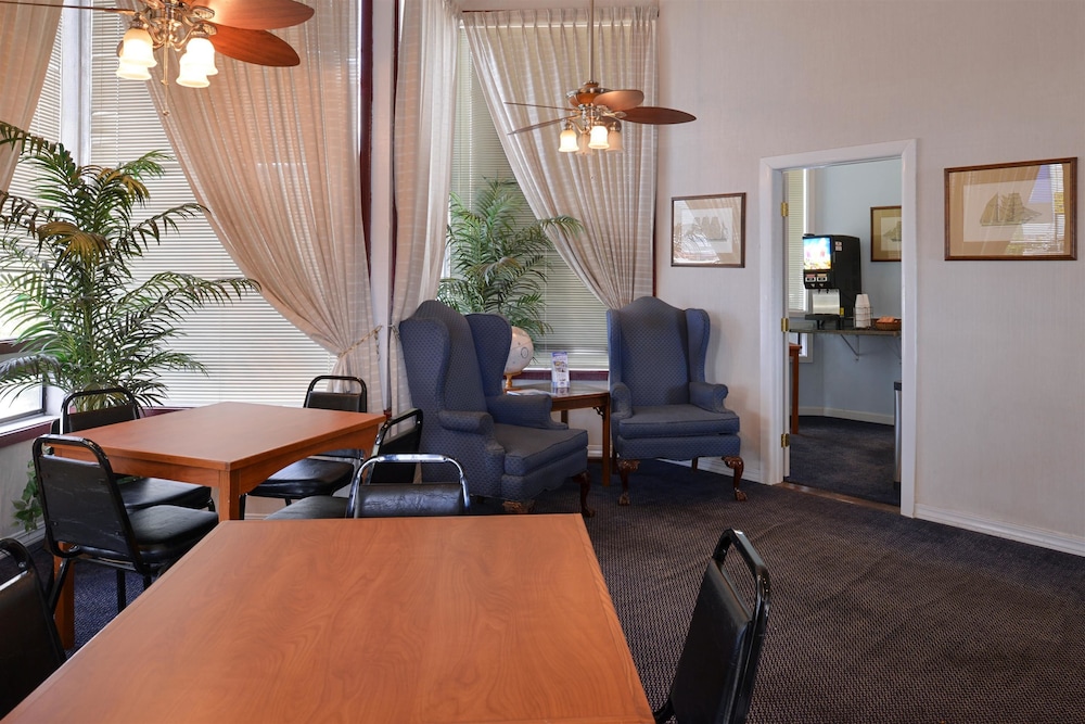 Americas Best Value Inn Carson City 28/42
