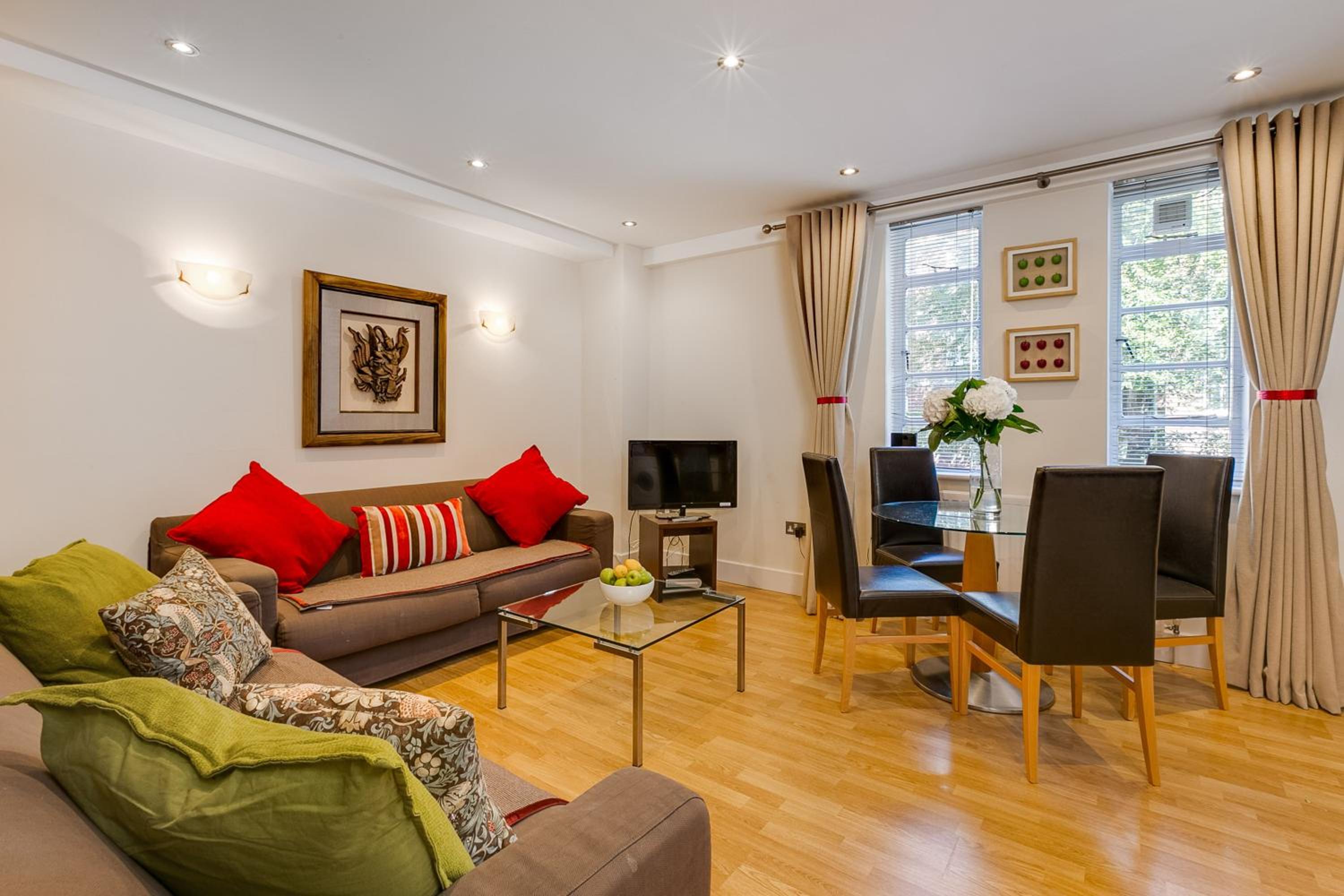 Nell Gwynn Chelsea Accommodation 28/50