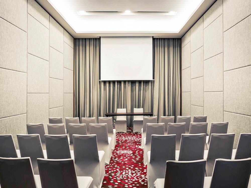 Mercure Kuala Lumpur Shaw Parade 60/69