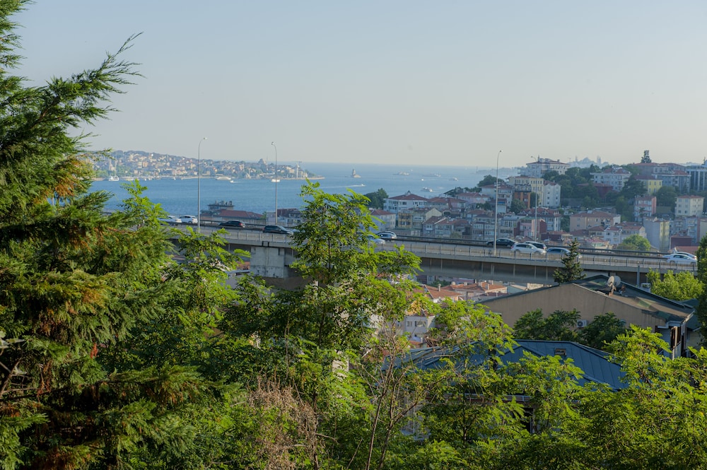Yesim Suites 30/35