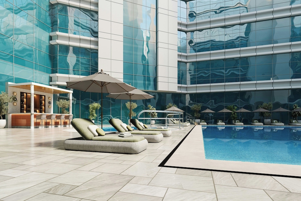 swimming pool spa