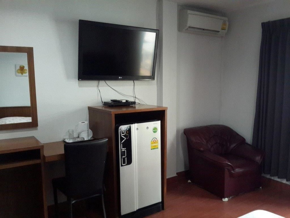 Orchid Inn 27/31