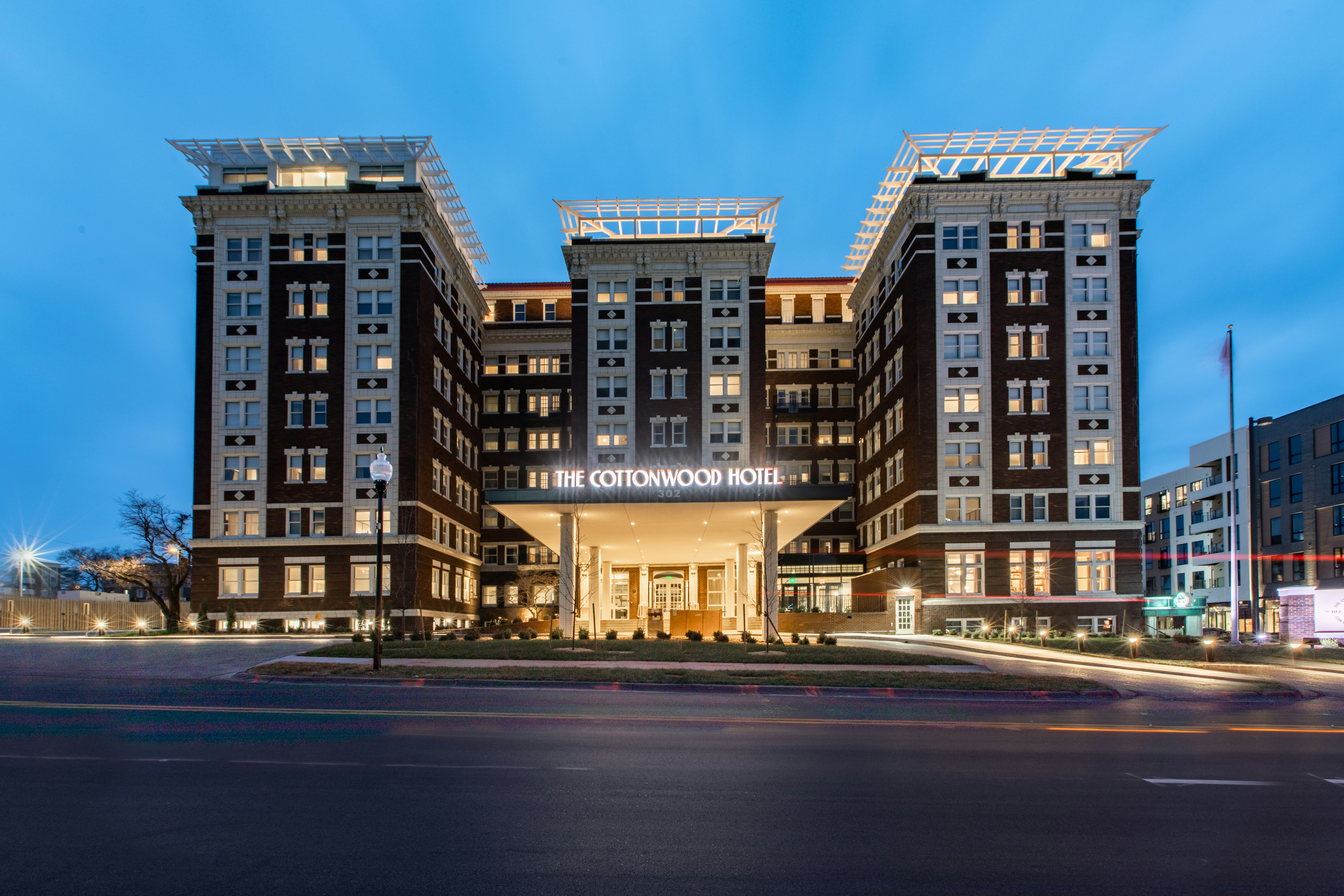 Kimpton Cottonwood 76/80