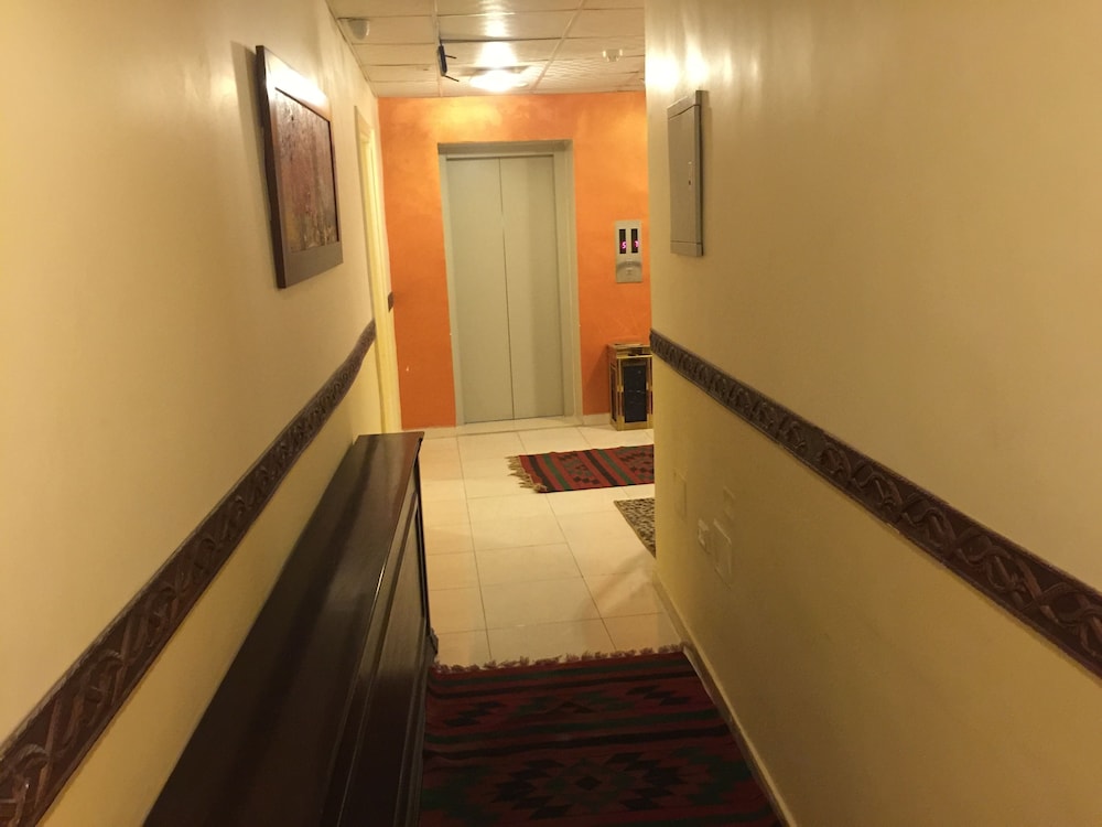 ZAINA PLAZA HOTEL 34/53