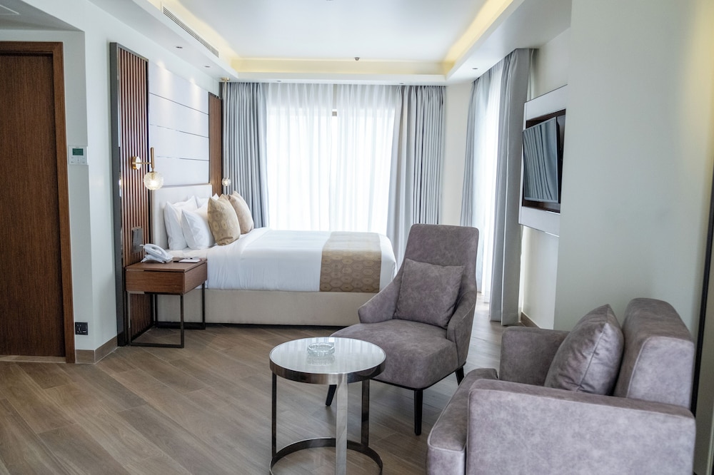 Ramada by Wyndham Cox's Bazar Kolatoli Beach 23/42