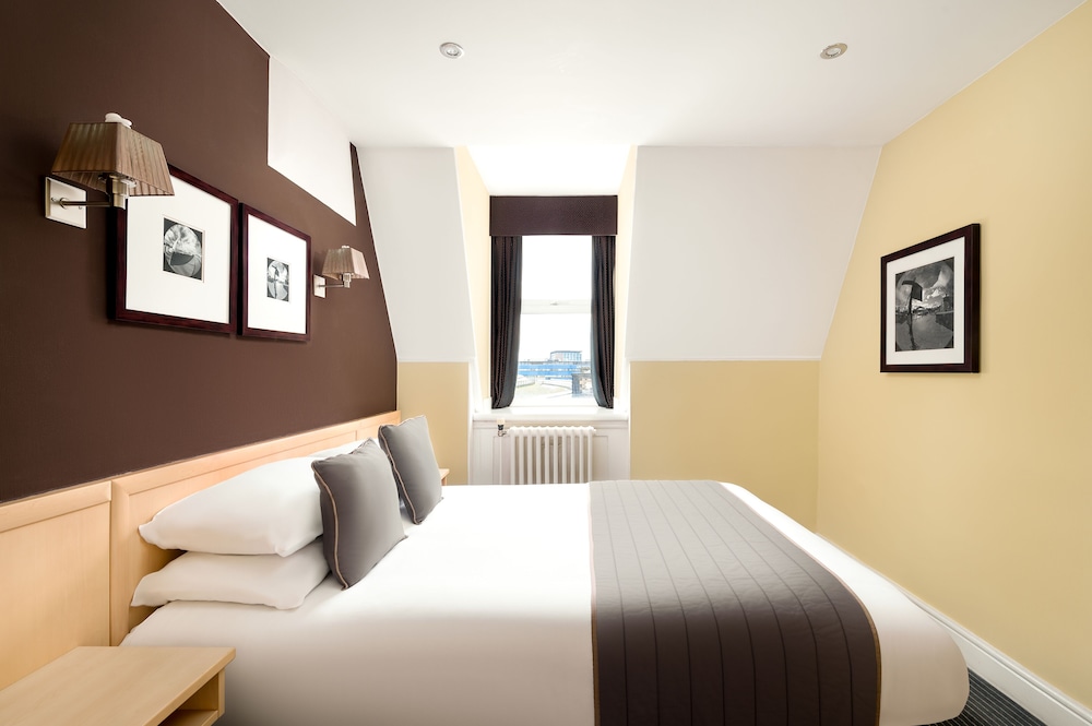 STANDARD, DOUBLE BED