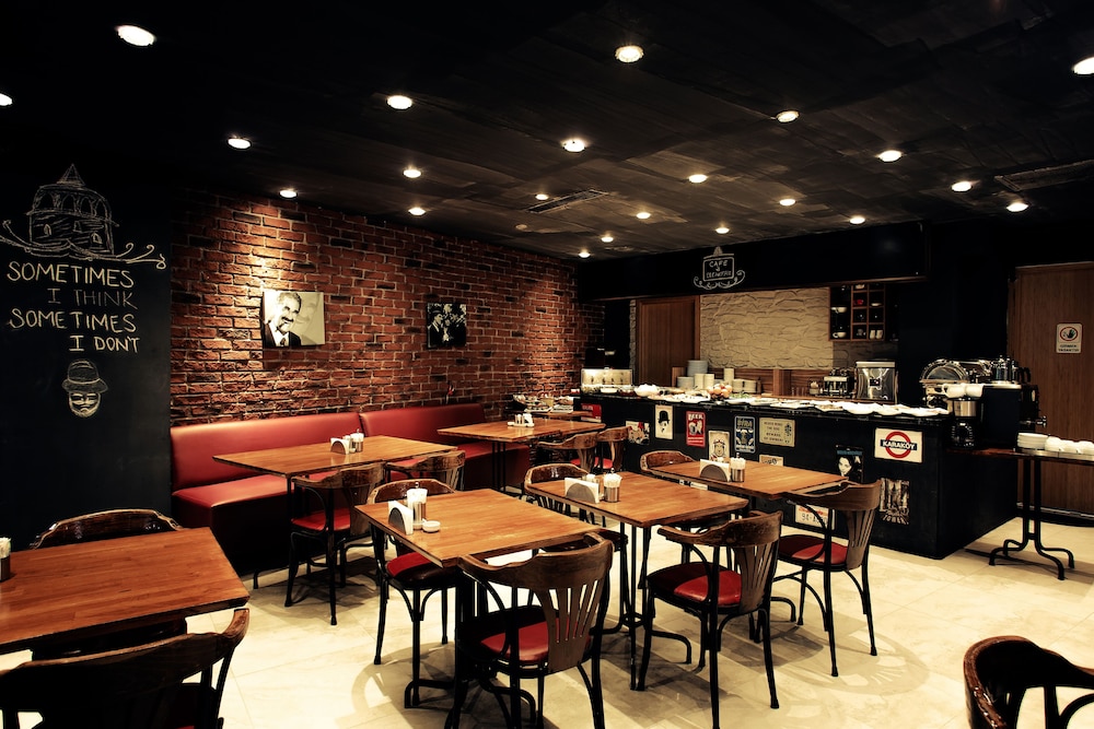 Peninsula Galata Boutique Hotel 68/81