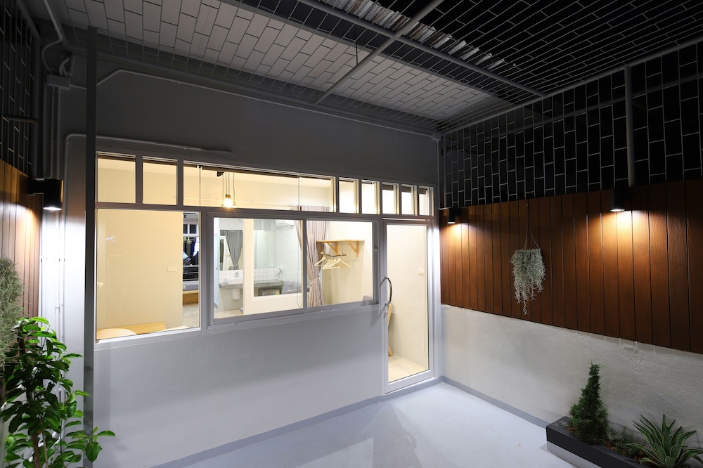 Ekanake Hostel 3/41