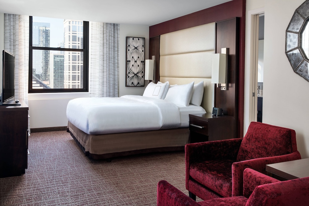 Residence Inn Chicago Downtown Loop 17/82