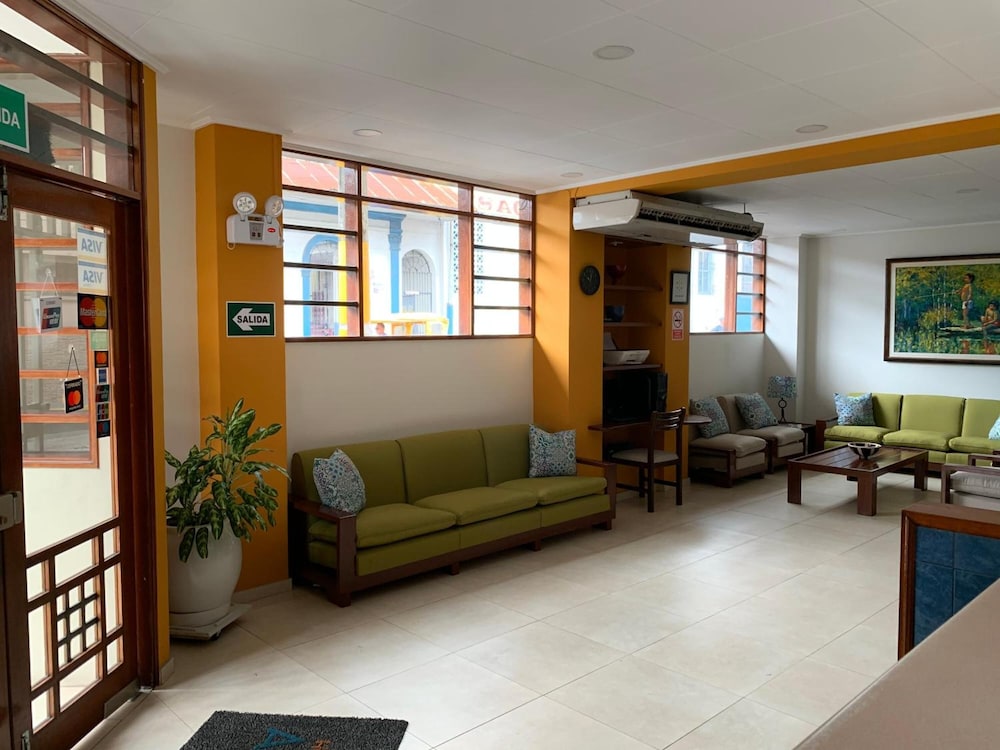 Acosta Hotel 41/55
