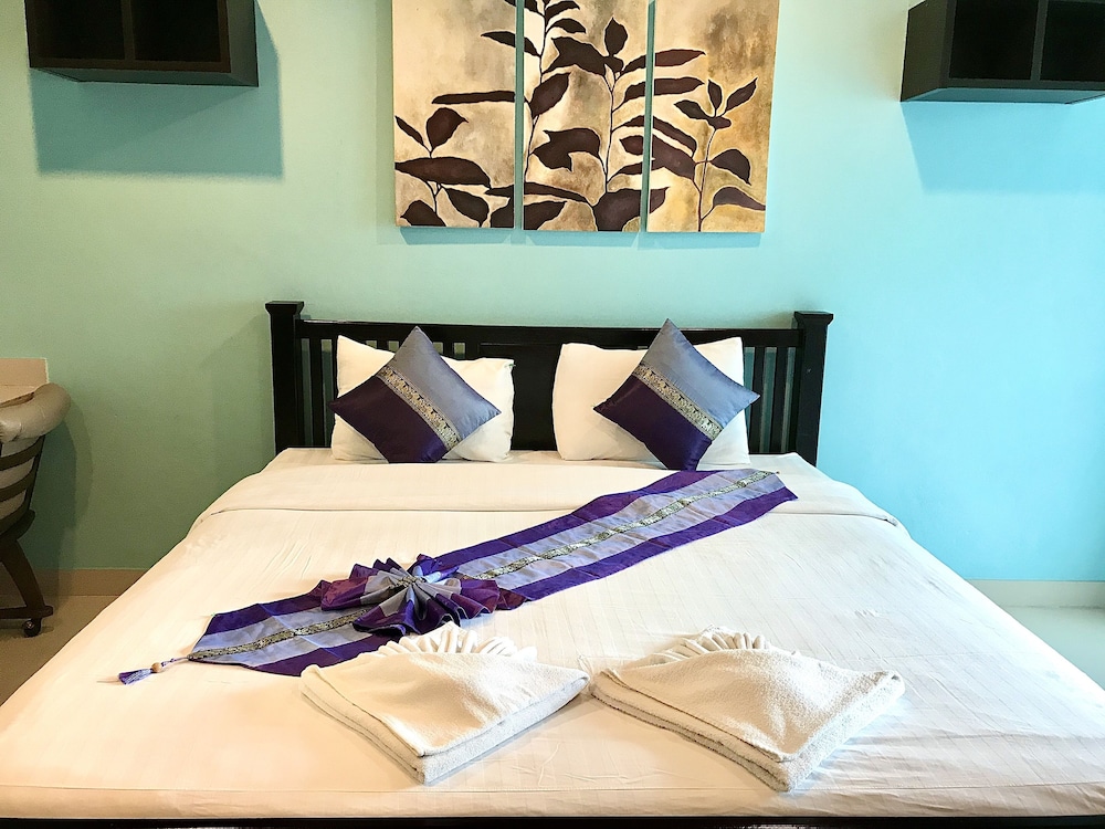 Ananya Residence Service Apartment 7/65