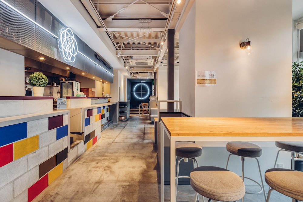 Bon Hostel 6/59