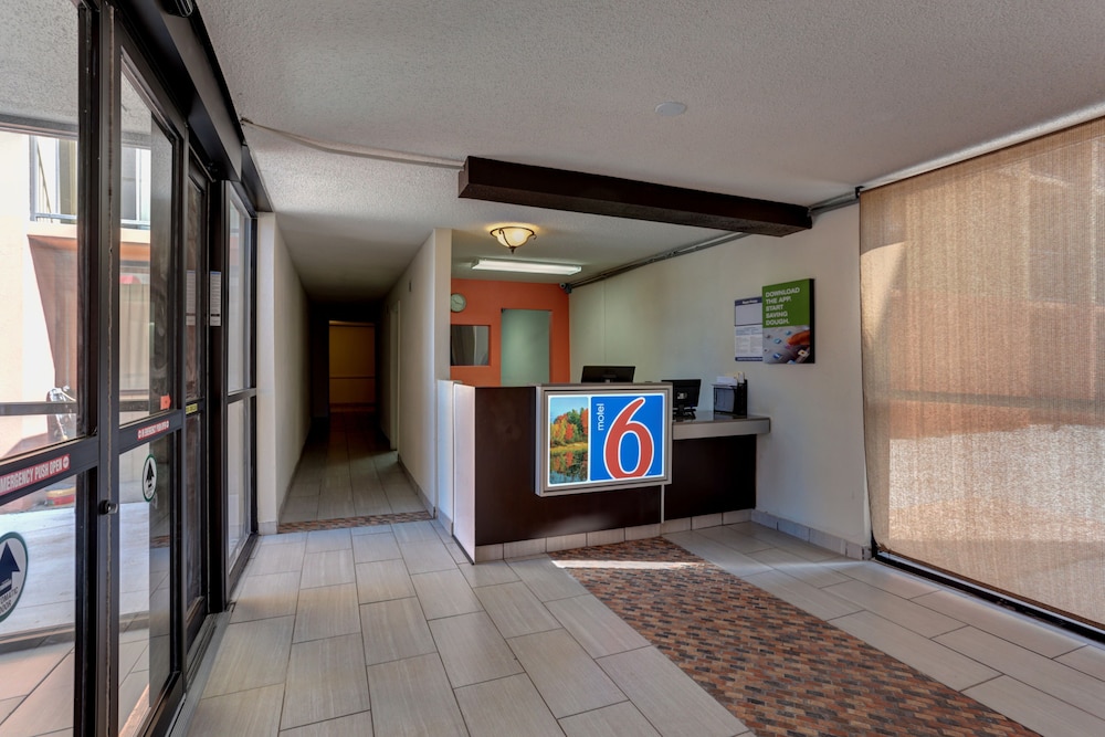 Motel6 Jackson, TN 9/54