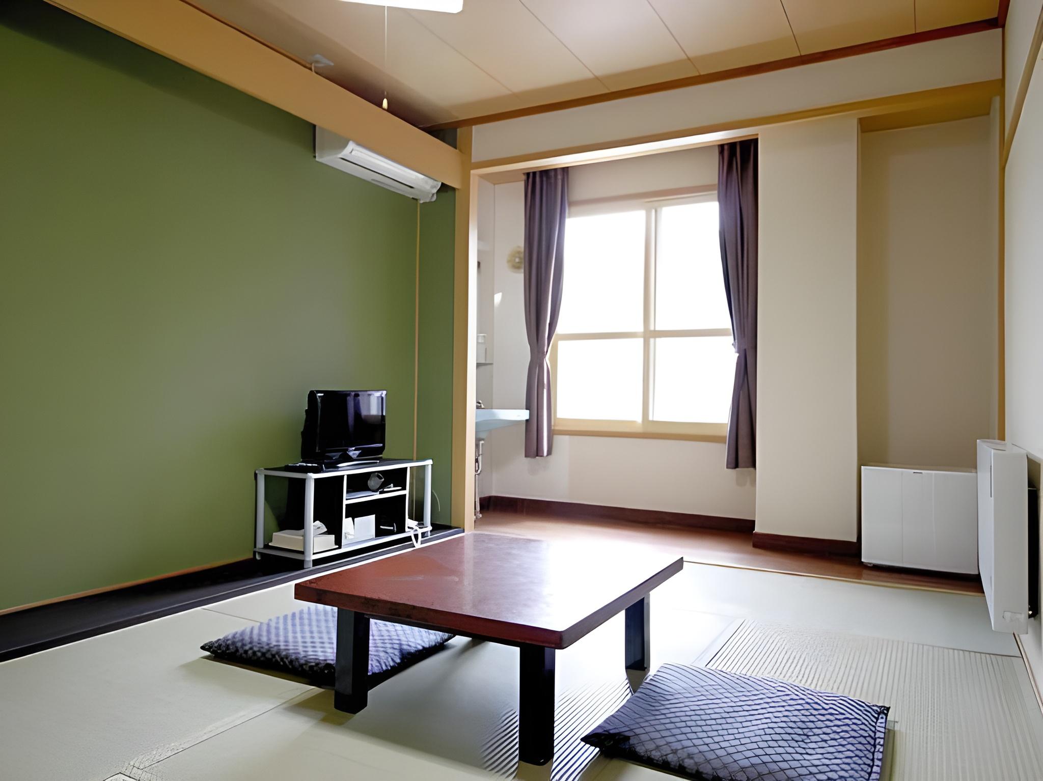 Hokkai Hotel 30/37