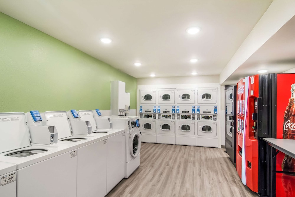 WoodSpring Suites Jacksonville Baymeadows 31/59