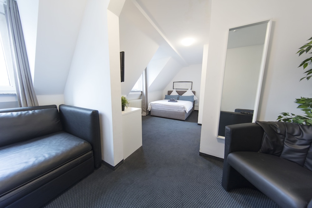 Berolina Haus GmbH 14/25