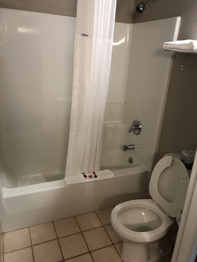 Super 8 By Wyndham Aurora/Naperville Area 8/39