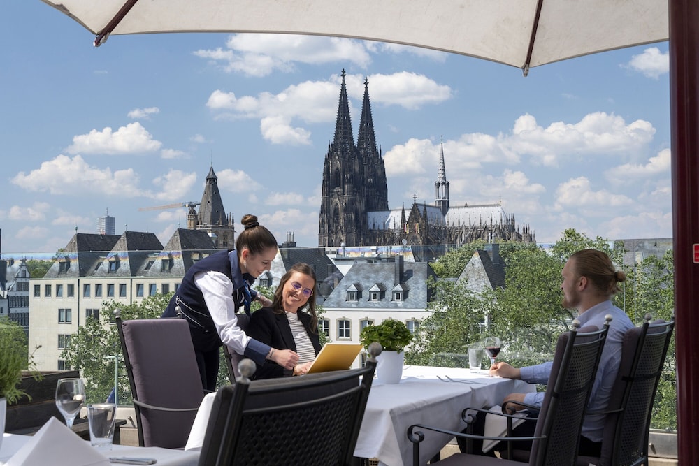 Maritim Hotel Koln 8/55