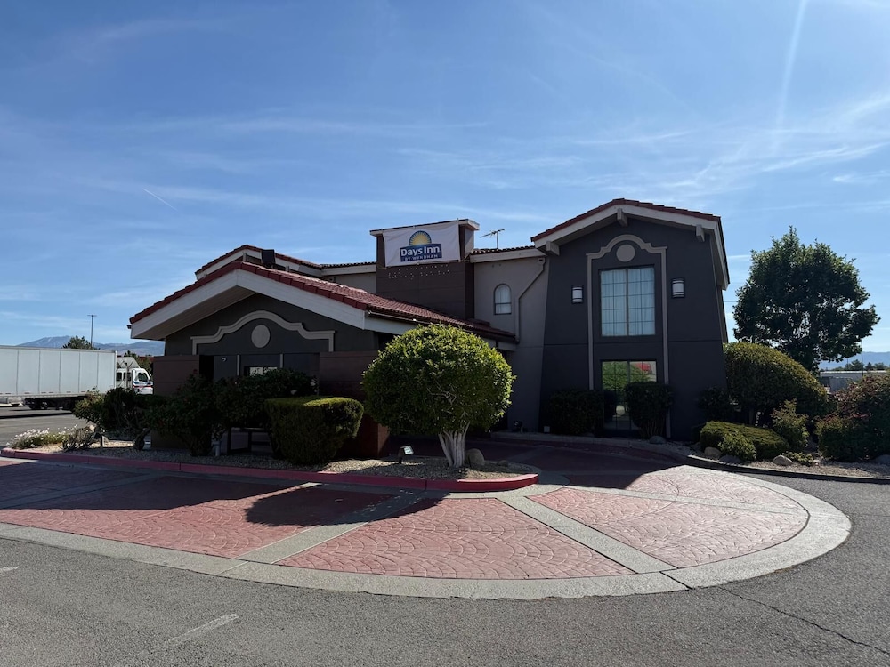 Days Inn by Wyndham Reno 41/47