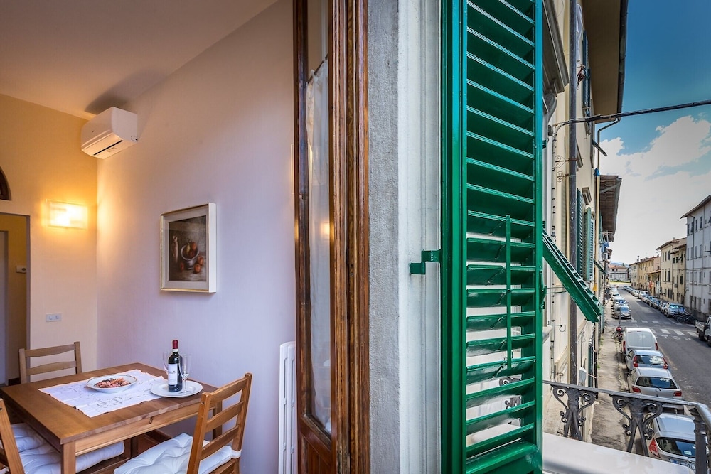Classic Tuscany Apartment B 18/19
