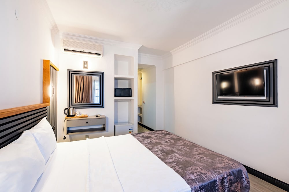 Costa Bitezhan Hotel 24/73