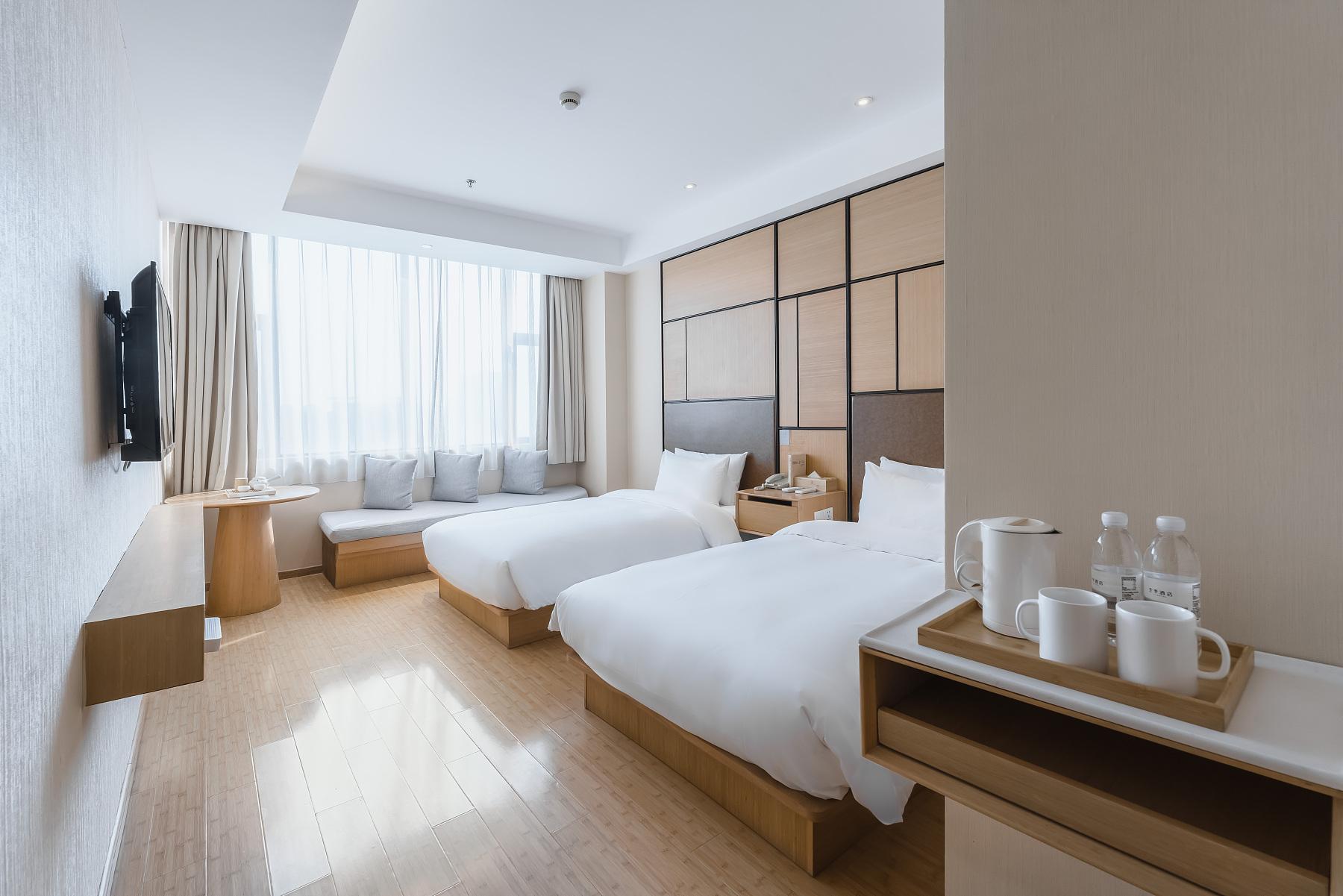 Ji Hotel (Shanghai Zhoupu Wanda Plaza) 16/41