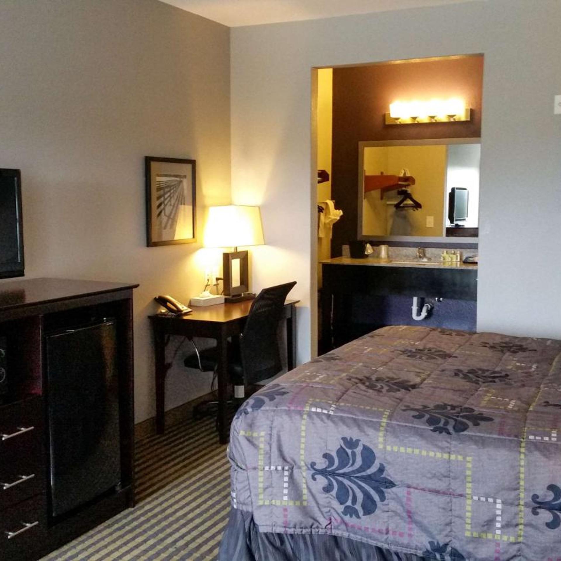 غرفة بسرير كينج لذوي الإعاقة، Studio6 Beeville, TX 7/10