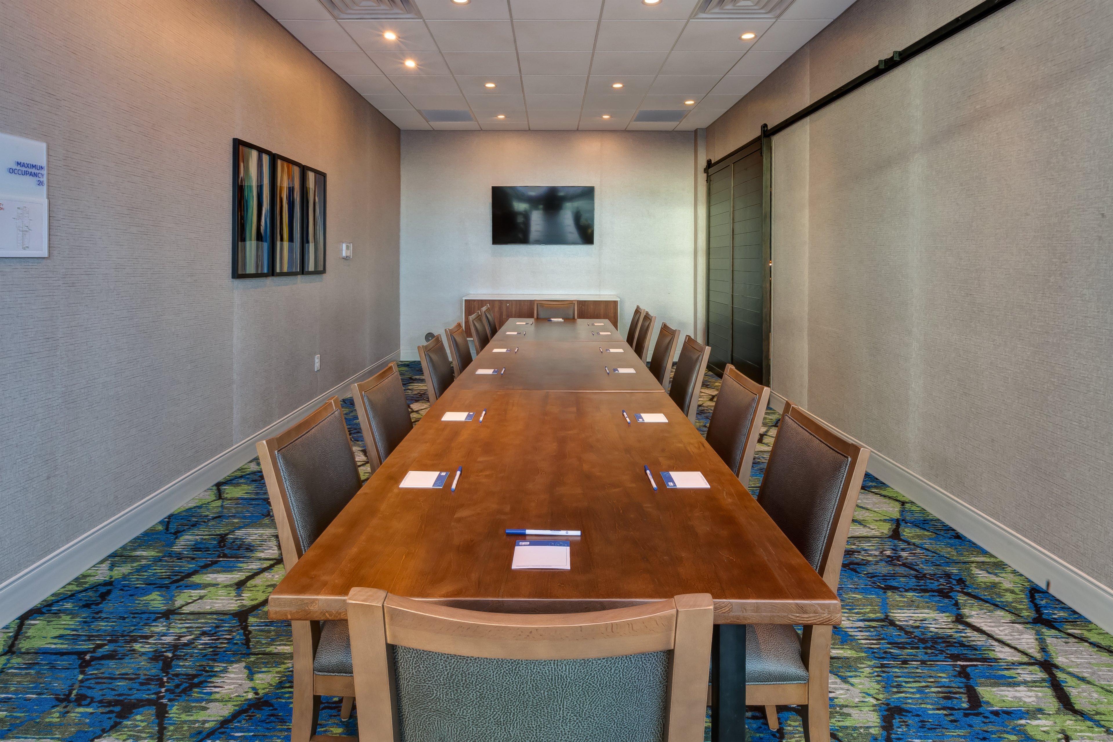Holiday Inn Express And Suites Cedar Springs Grand Rapids North 38/42