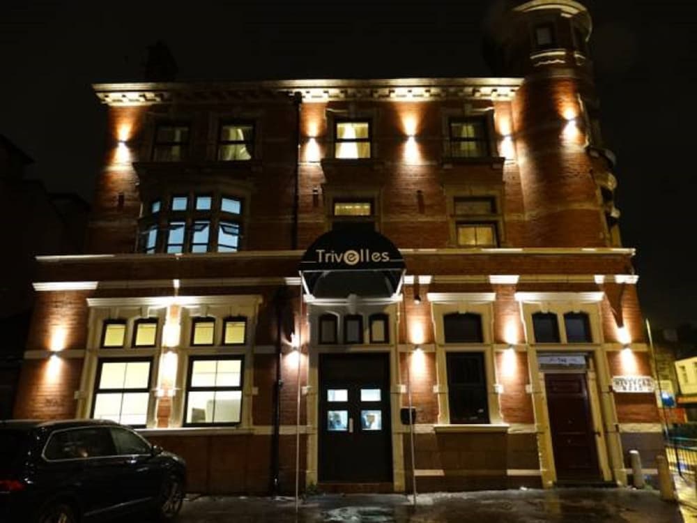 Trivelles Anfield 2/53