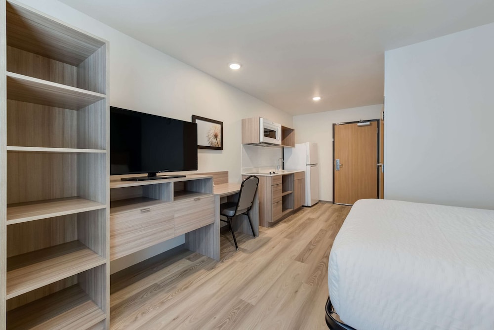 WoodSpring Suites Meridian 14/27