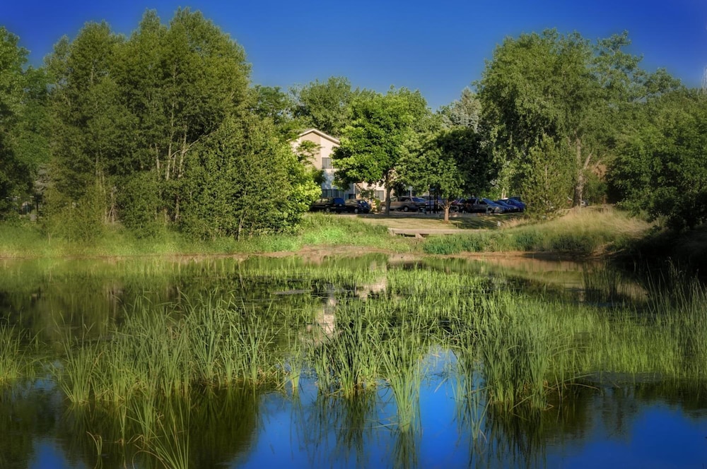 Boulder Twin Lakes Inn 44/49