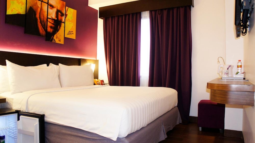 Fame Hotel Gading Serpong 19/51