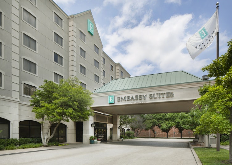 Embassy Suites by Hilton Dallas Near the Galleria 68/71