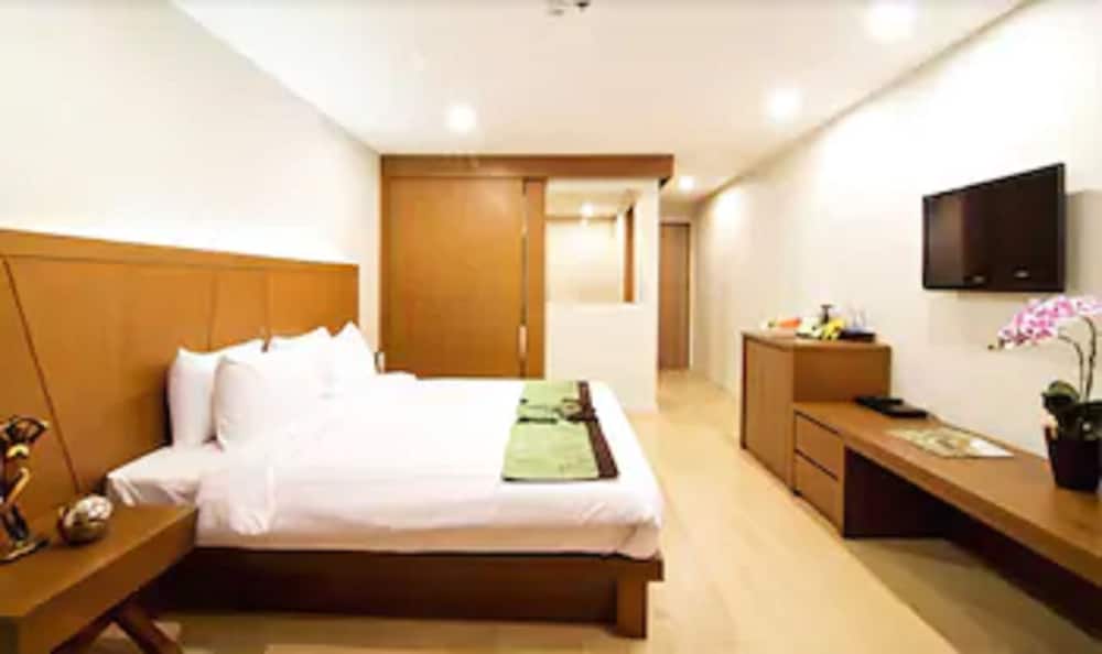 The Stay Hotel 7/26
