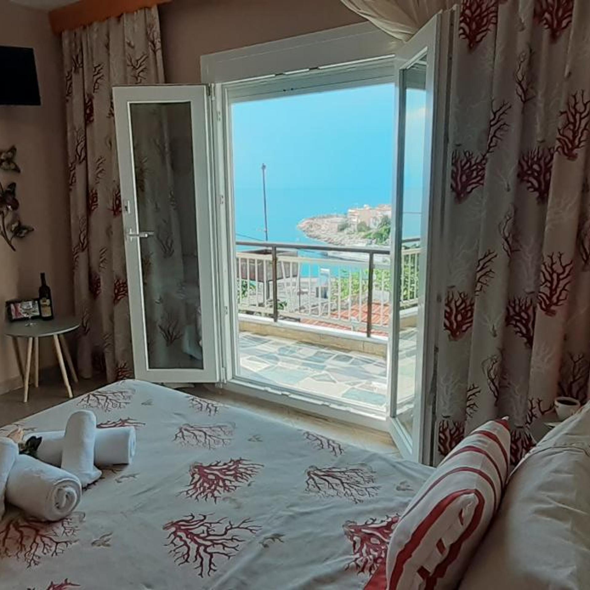 Athanasia Rooms 16/39