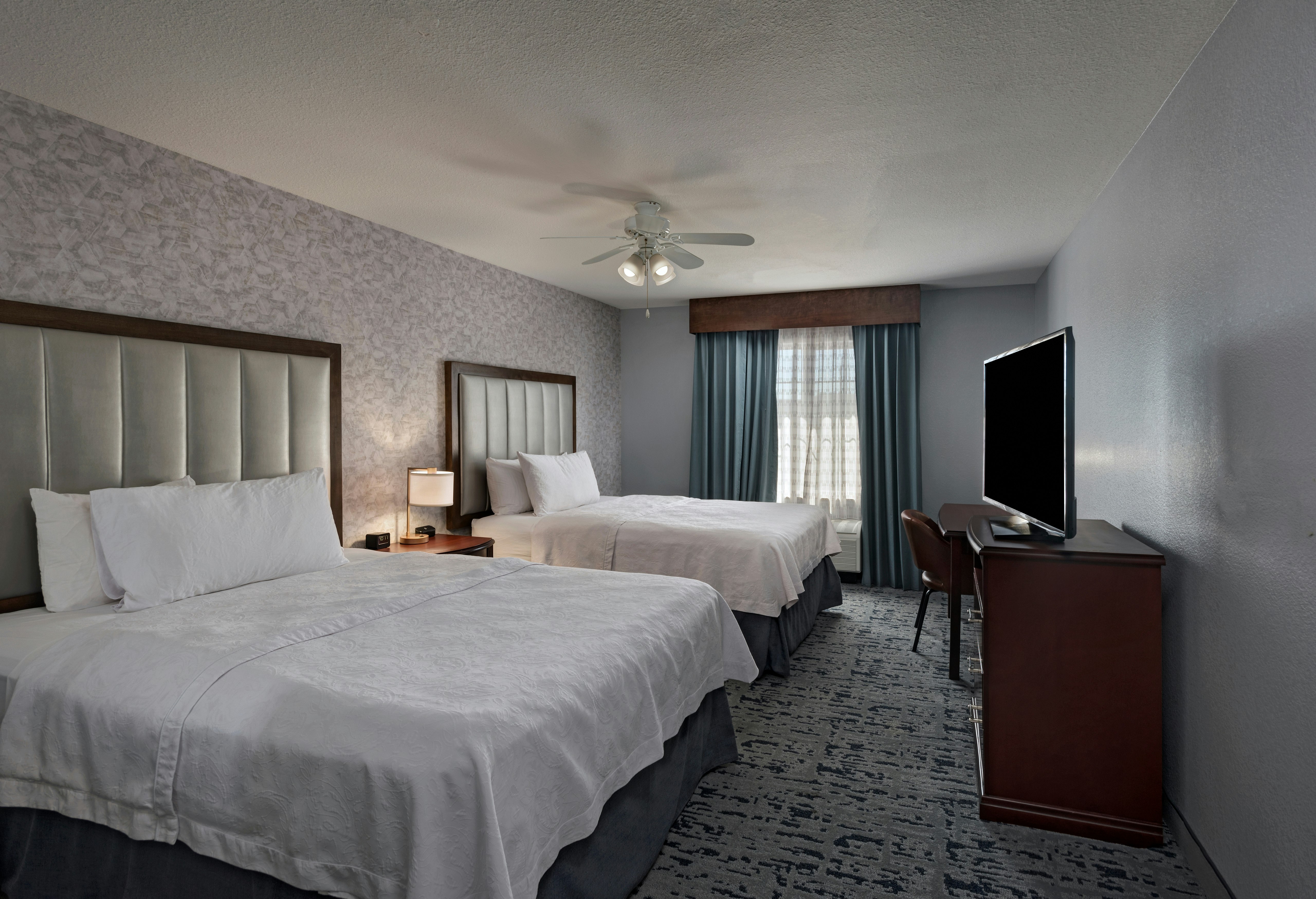 1 BEDROOM, SUITE, 2 QUEEN BEDS