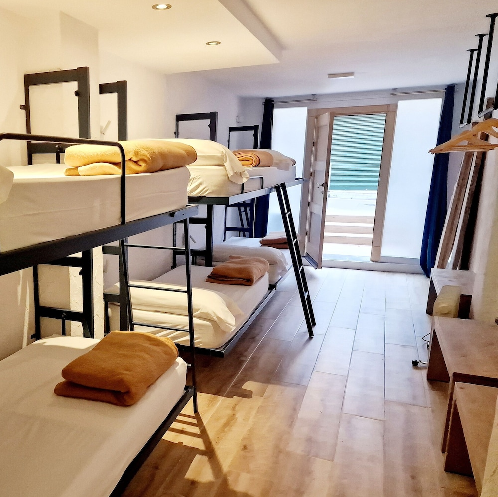 Y Hostel Mallorca - Albergue Juvenil 10/33