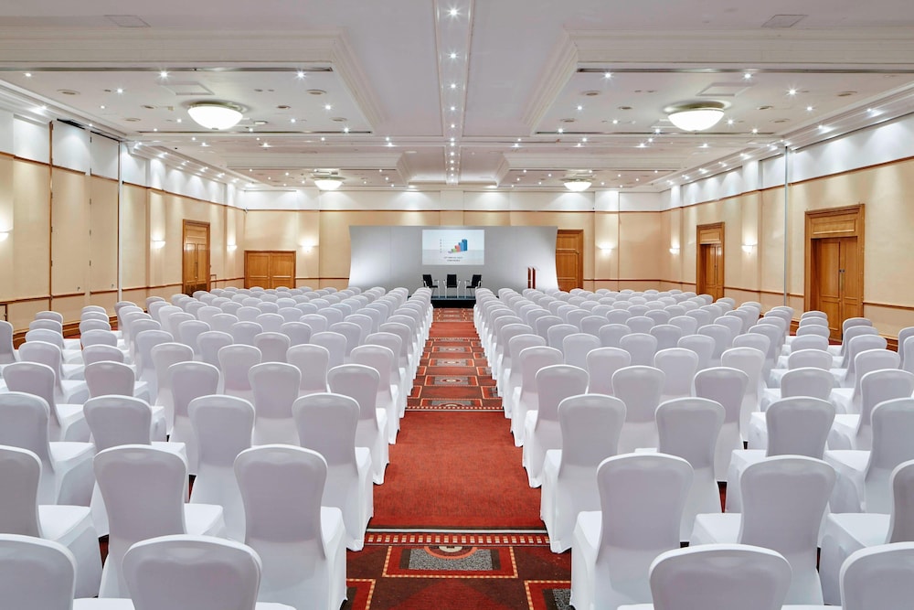 Delta Hotels by Marriott Bristol City Centre 28/29