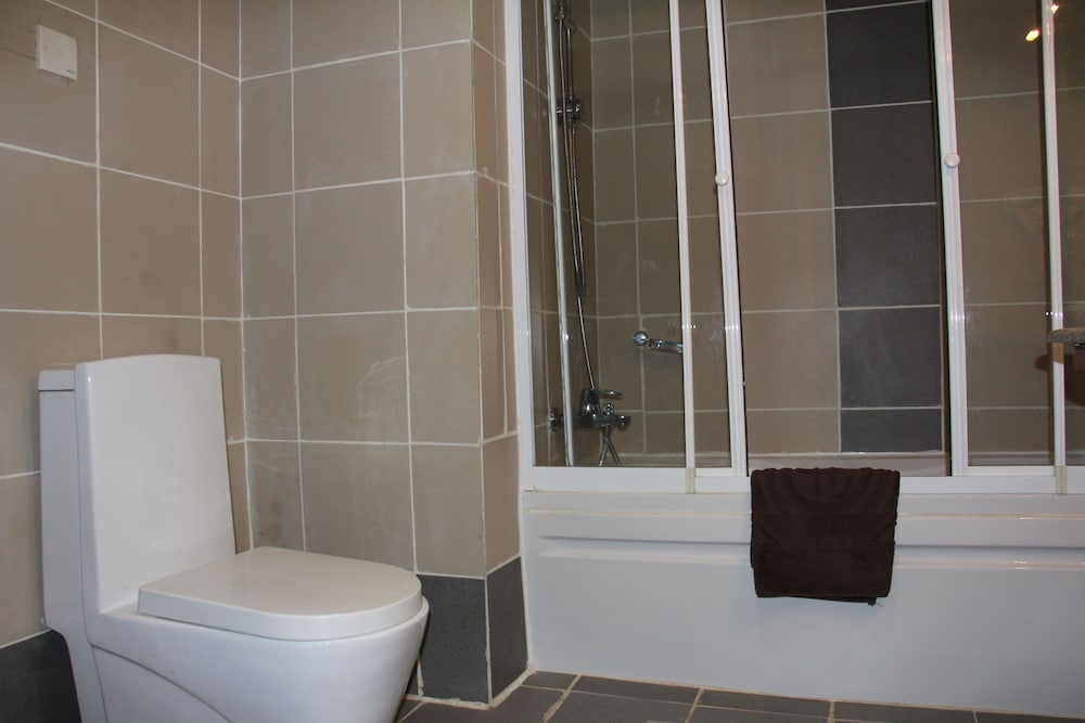 Sandralia Hotel 43/44