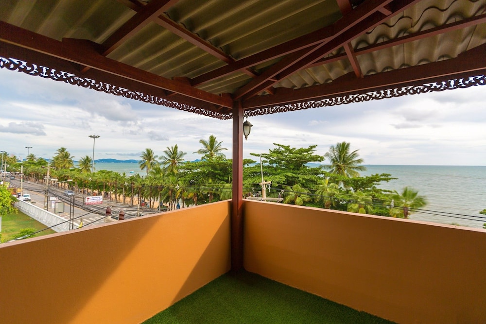 Marina Jomtien Beach 47/65