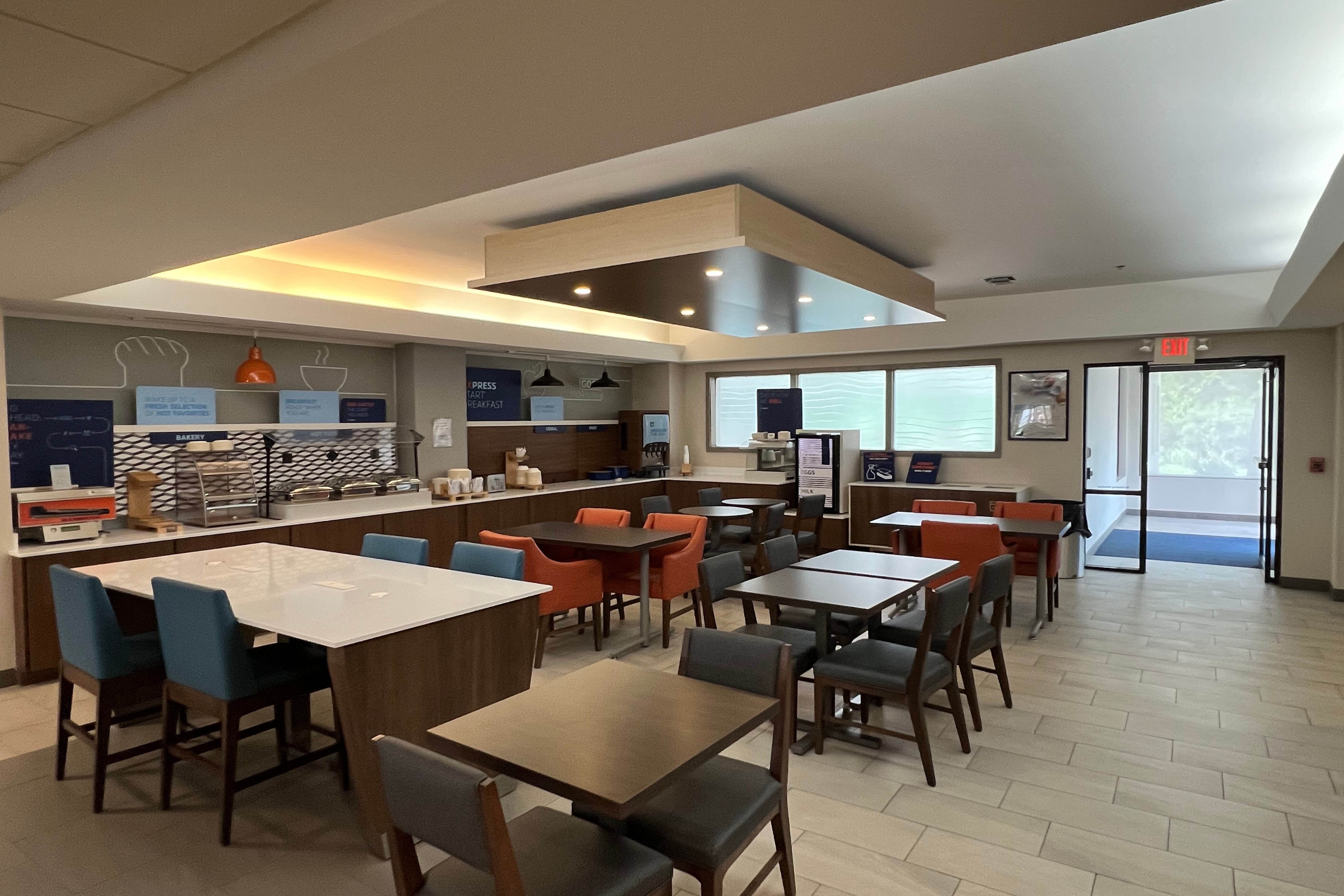 Holiday Inn Express Harrisburg - Hershey 38/50
