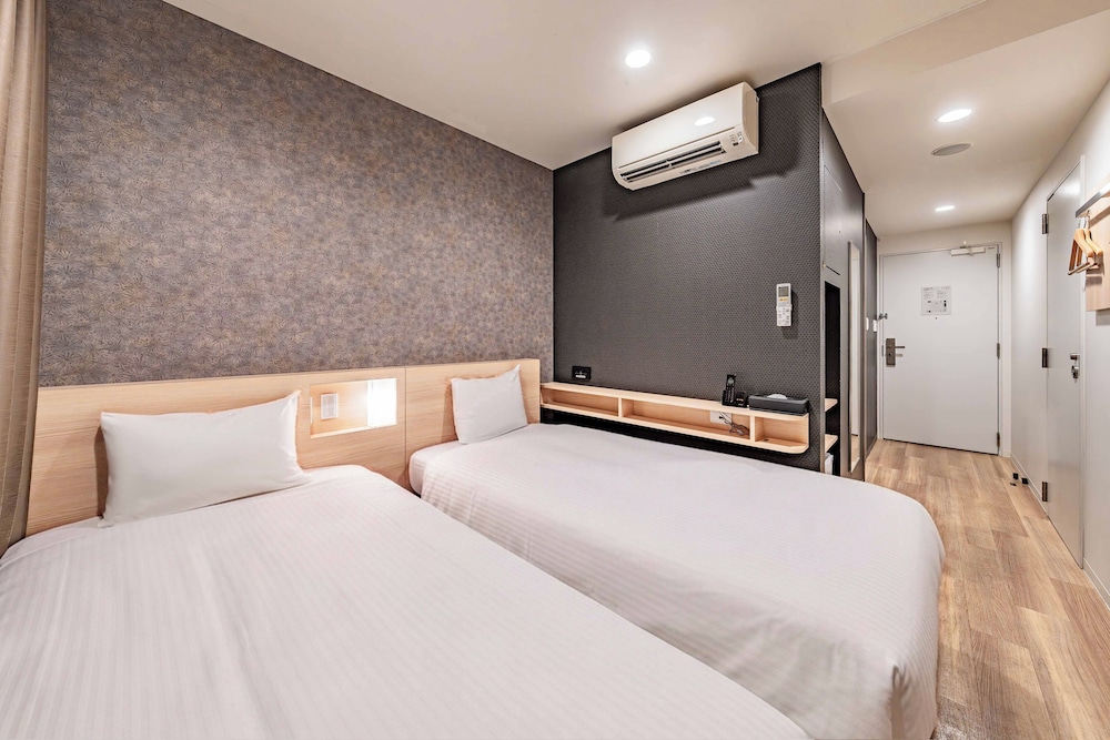 Kansai International Airport Hotel 11 17/54