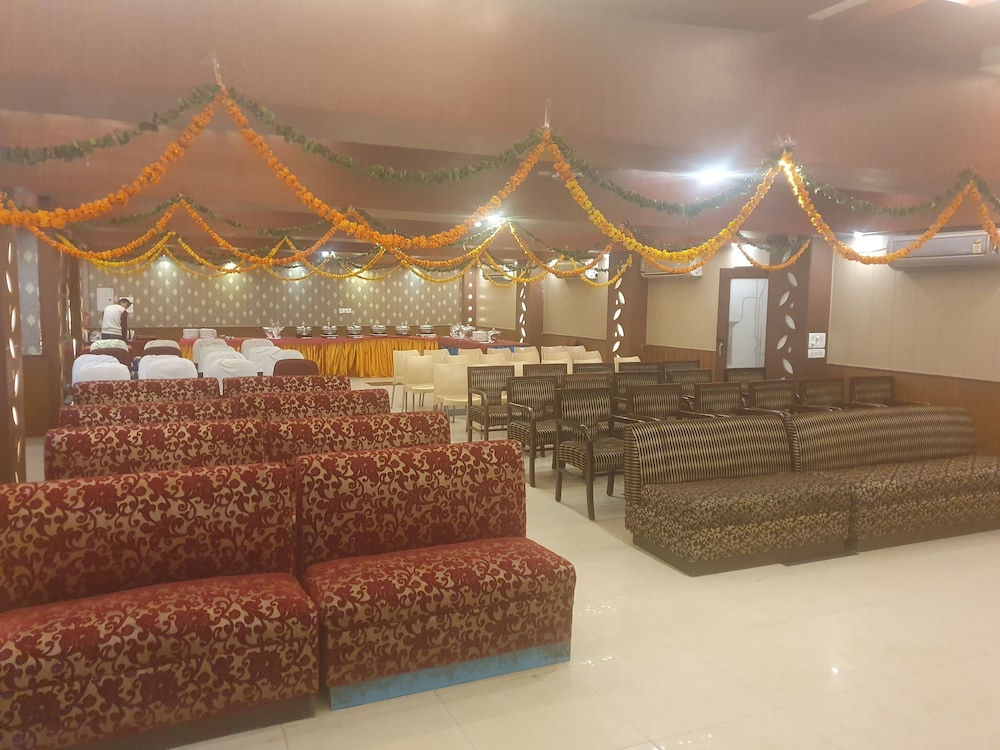 HOTEL DOON REGENCY 28/41