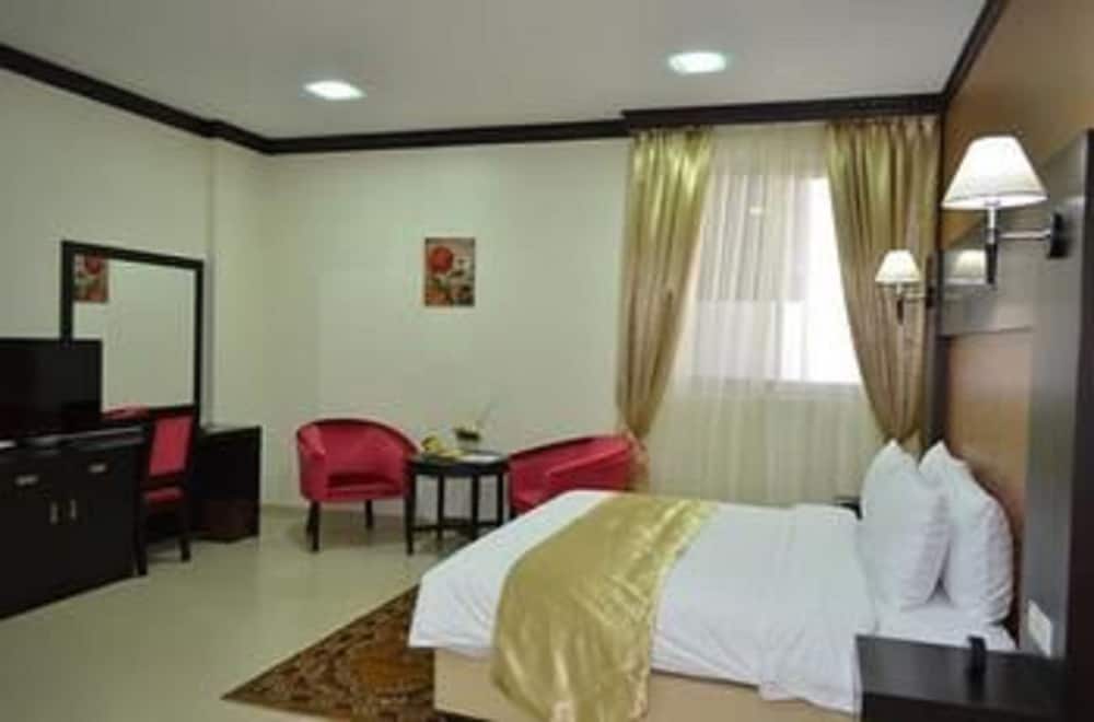 ROYAL PHOENICIA HOTEL 7/50