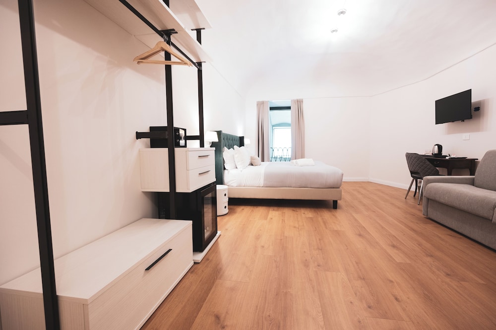 Carlo Felice Boutique Hotel 16/39