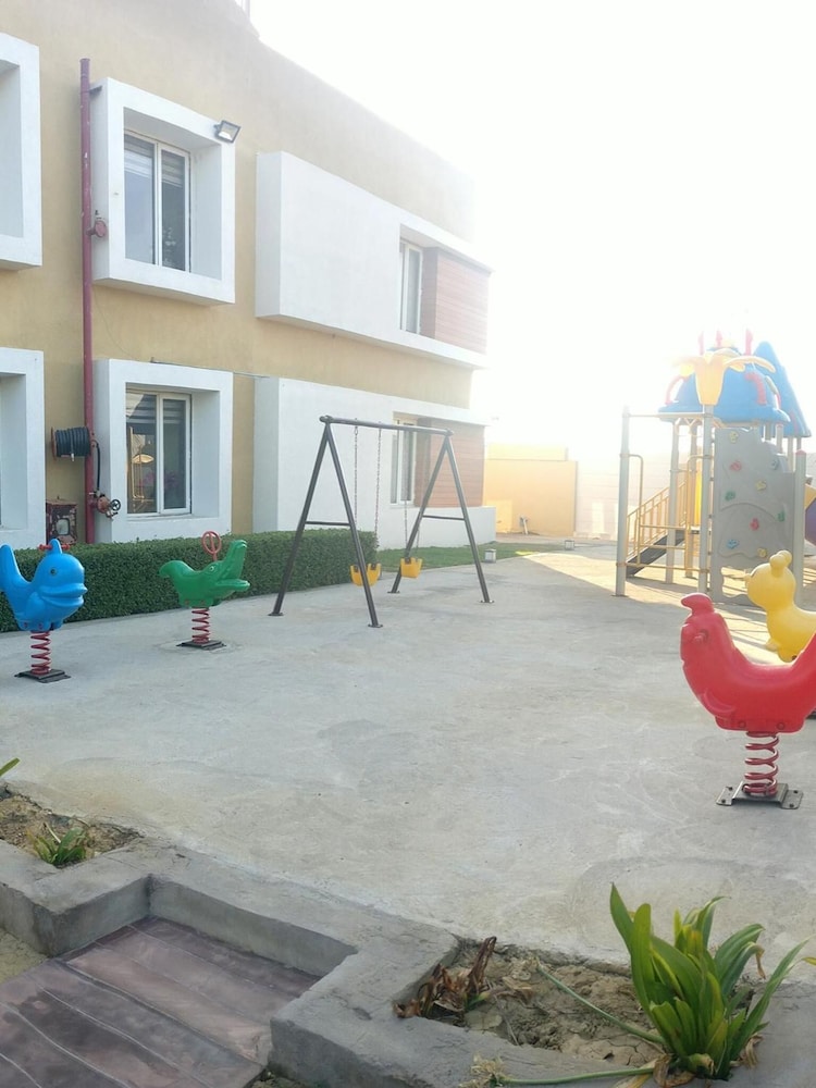 Club Mahindra Dwarka 25/29