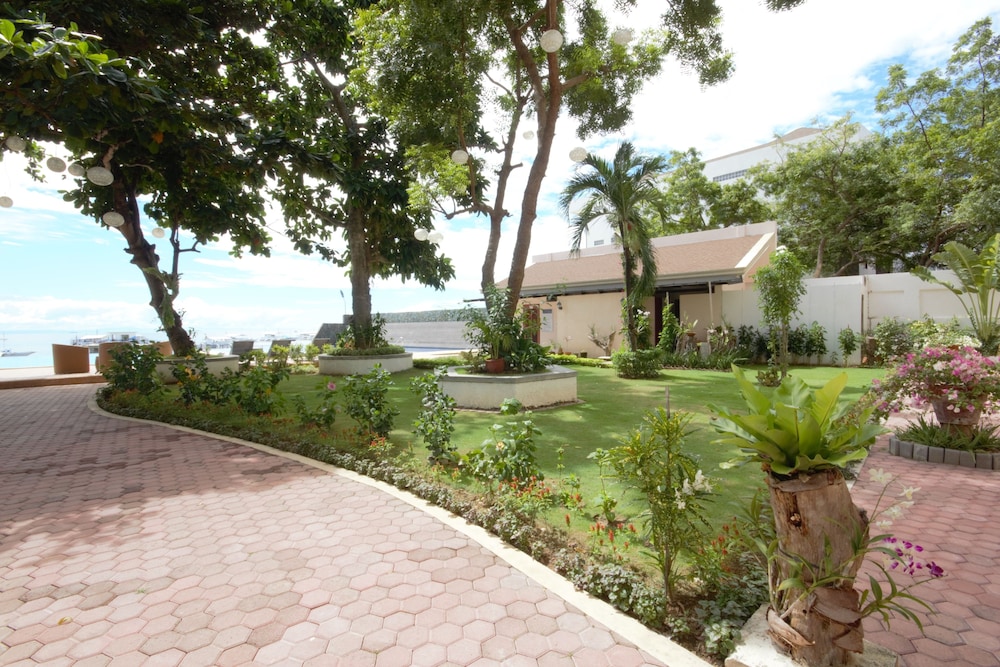 1521 Mactan Resort 79/85