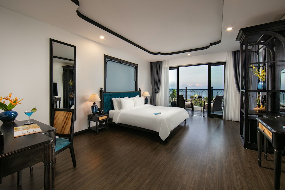 Sky, Deluxe, King Bed, Ocean View