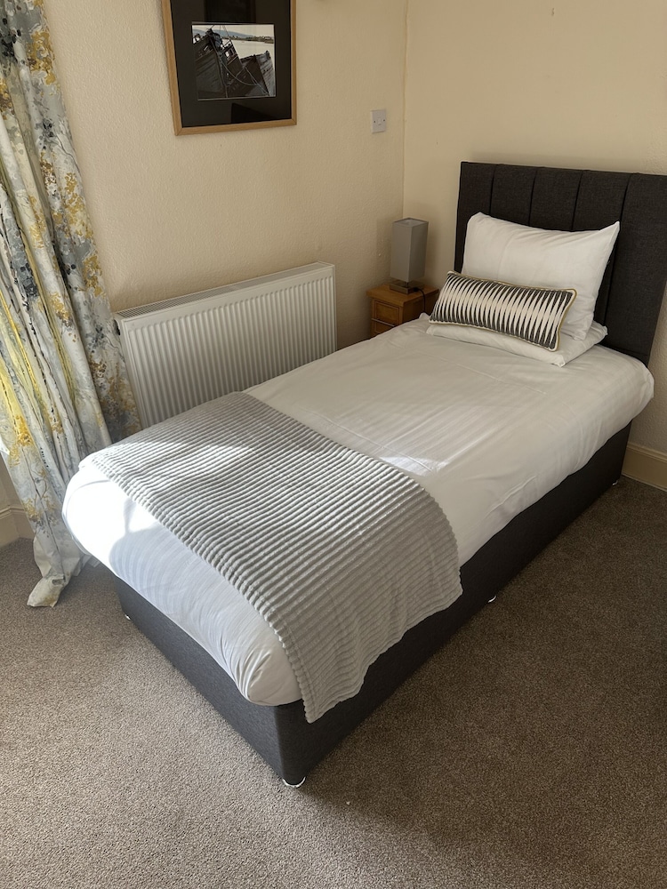 Smiddy Haugh Hotel 14/50
