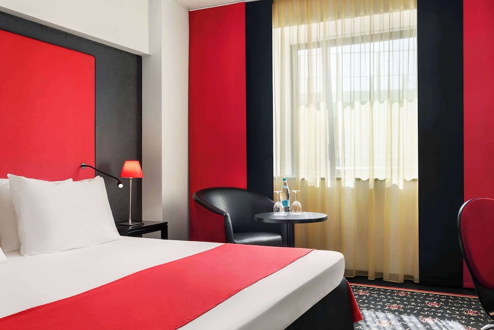 Vienna House Easy by Wyndham Airport Bucharest 16/68